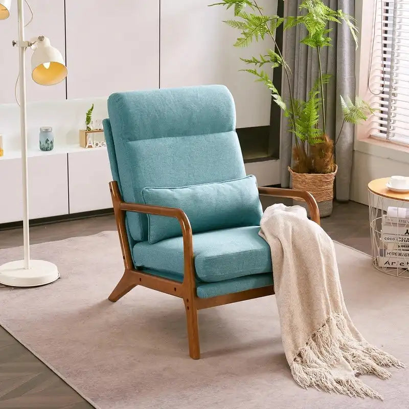 Chaise d'appoint à dossier haut en bois massif avec accoudoirs