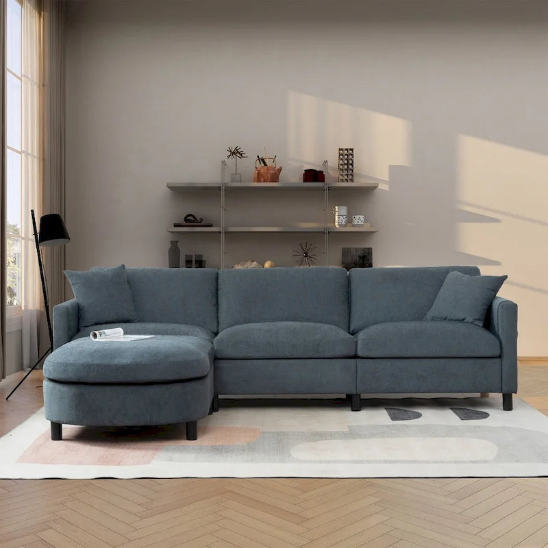 Élégant canapé en mousse avec coussins et pouf