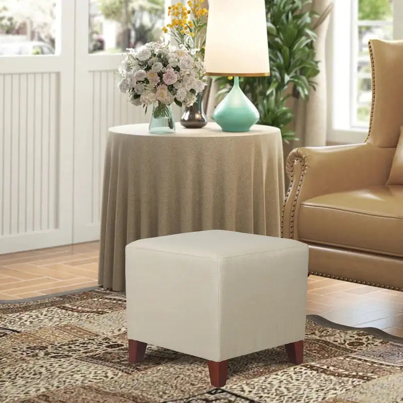Repose-pieds cubique de style britannique simple