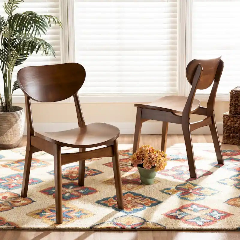 Chaises de salle à manger modernes de style médiéval