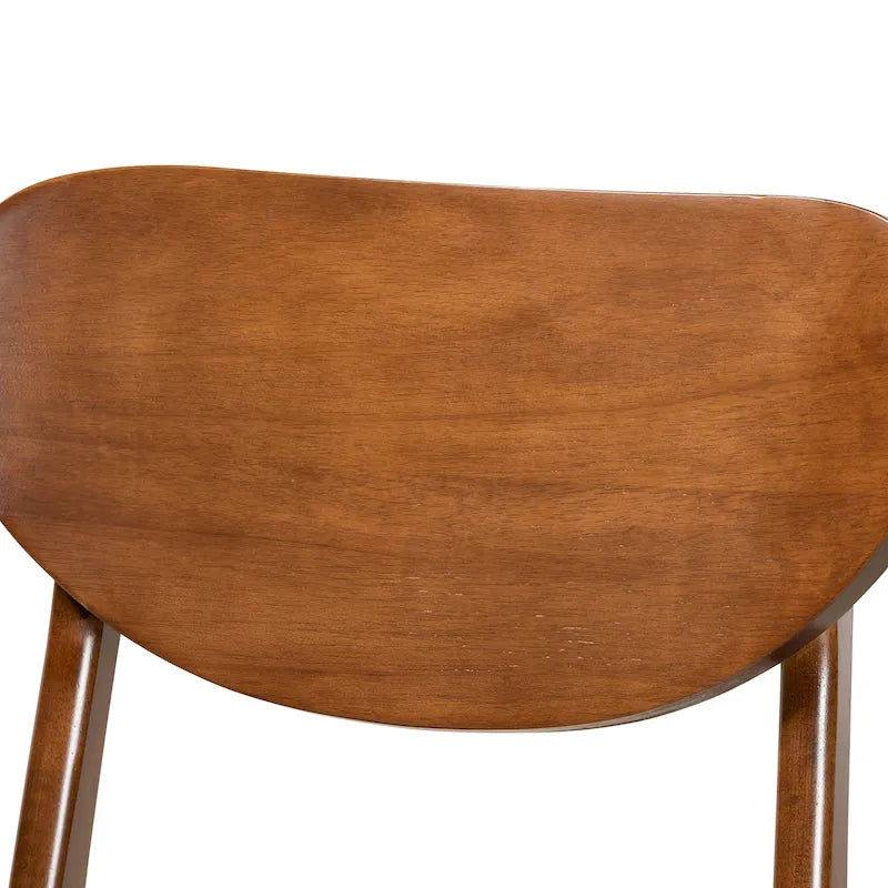Chaises de salle à manger modernes de style médiéval