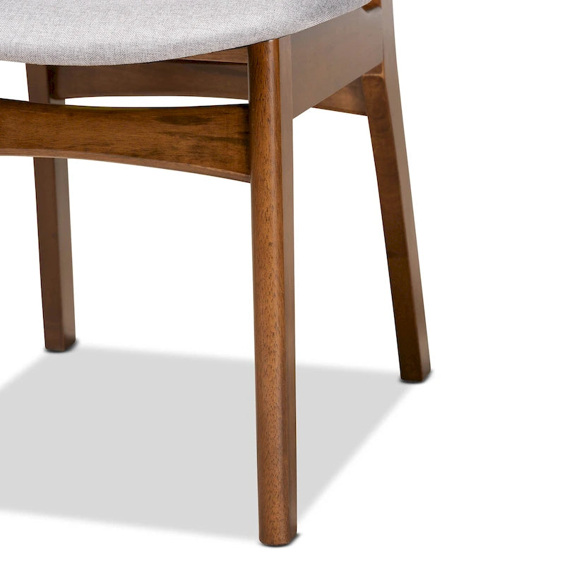 Chaises de salle à manger modernes de style médiéval