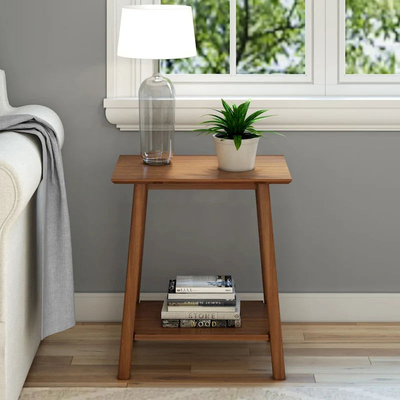 Table d'appoint moderne de style médiéval